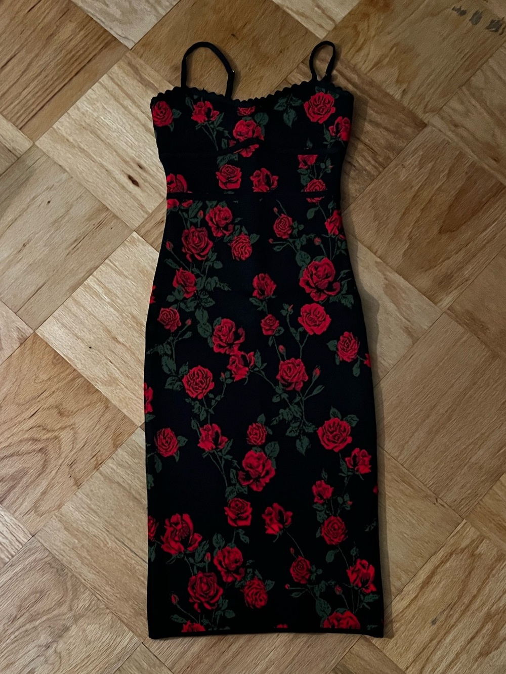 BCBGMAXAZRIA La Rosa Body-Con Dress
